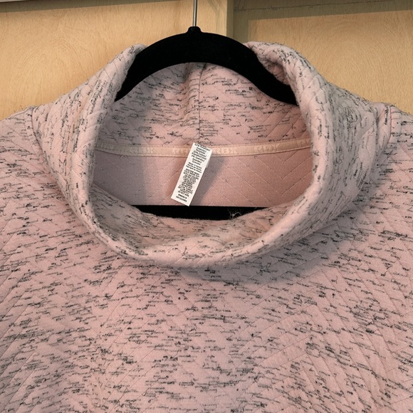 Quilted Pull Over Sweatshirt 2X - Picture 6 of 6